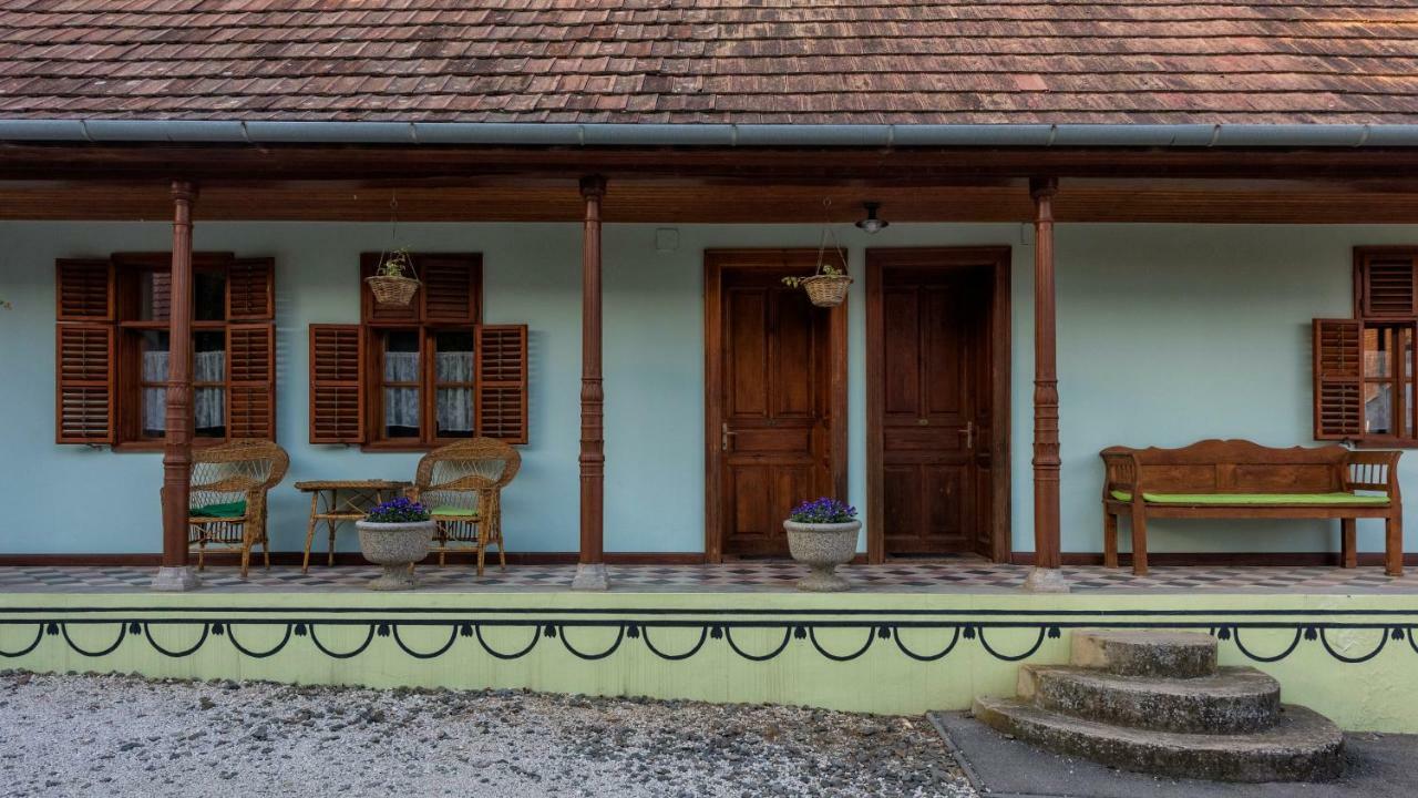 Noresa Etterem Es Panzio Szálka Exteriér fotografie